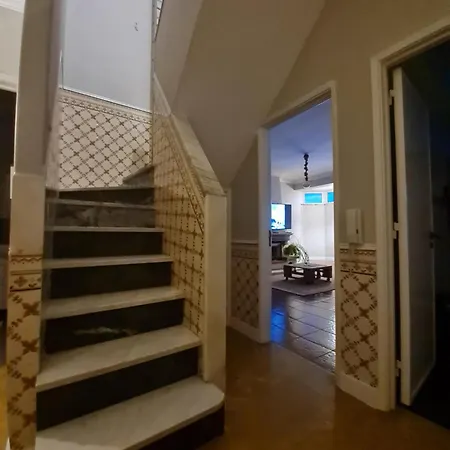 Monteiro Duplex Terrace Homestay *
